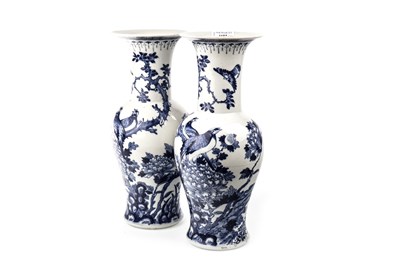 Lot 1104 - A PAIR OF 20TH CENTURY CHINESE BLUE AND WHITE VASES
