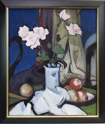 Lot 531 - STILL LIFE WITH PINK ROSES, AN OIL BY TOM FLANAGAN