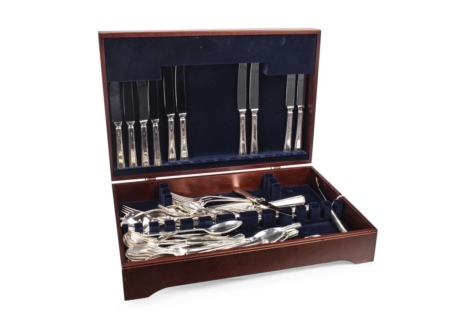 Lot 907 - A CANTEEN OF SILVER CUTLERY