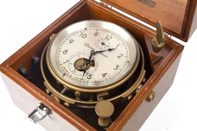 Lot 1393 - AN EARLY TO MID-20TH CENTURY SHIP'S MARINE CHRONOMETER BY THOMAS MERCER OF ST. ALBANS
