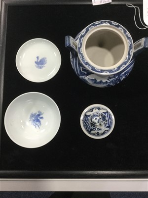 Lot 1126 - A CHINESE BLUE AND WHITE CENSER AND A TEA BOWL WITH LID