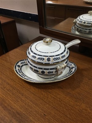 Lot 35 - A WEDGWOOD SOUP TUREEN, SAUCE TUREEN AND STANDS