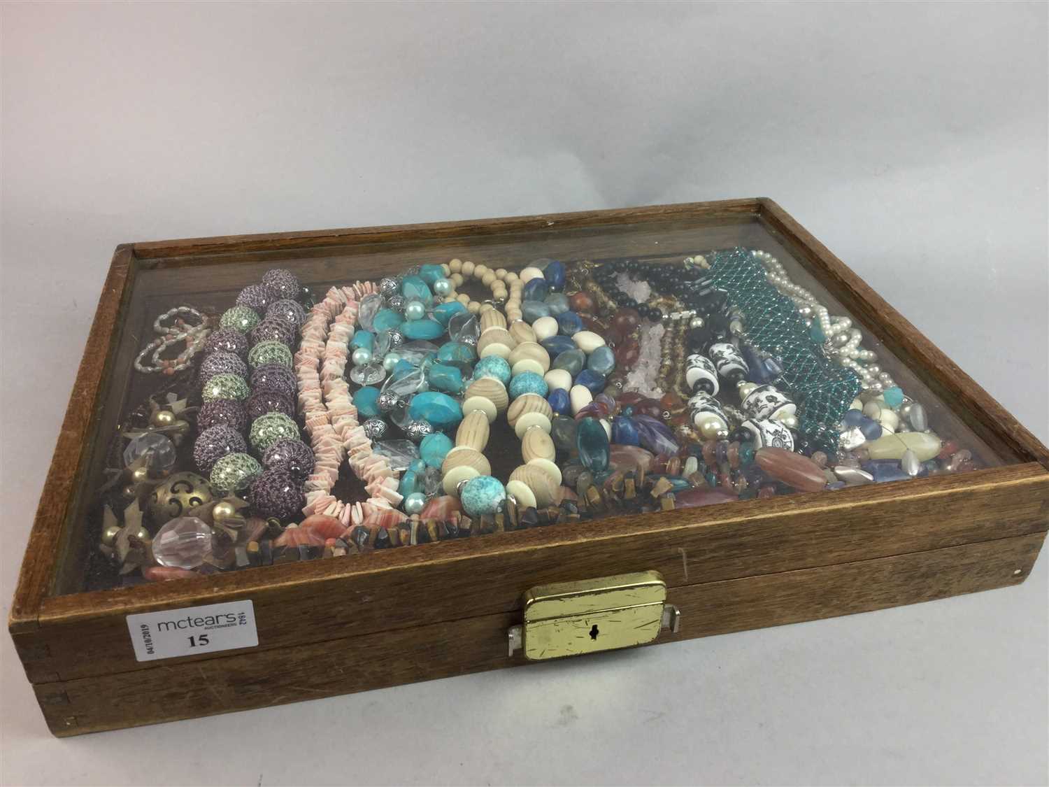 Lot 15 - A COLLECTION OF BEAD NECKLACES