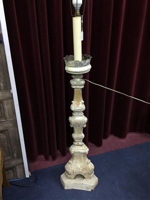Lot 117 - A CARVED FLOOR LAMP