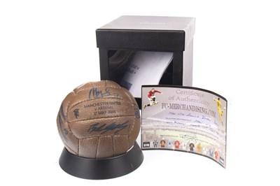 Lot 1849 - A SIGNED MANCHESTER UNITED BALL