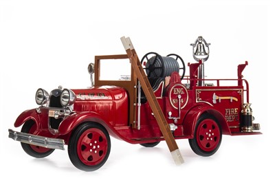 Lot 106 - JIM BEAM FORD MODEL 'A' 1930 FIRE ENGINE DECANTER
