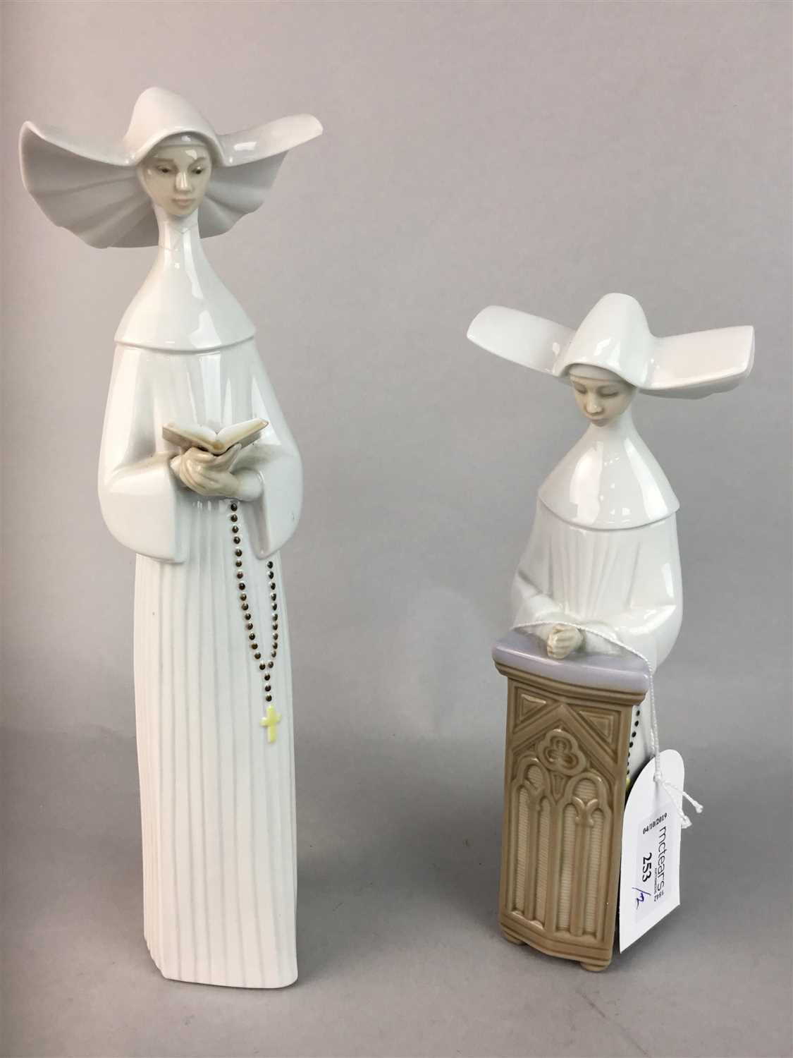 Lot 253 - A LOT OF TWO LLADRO FIGURES OF NUNS
