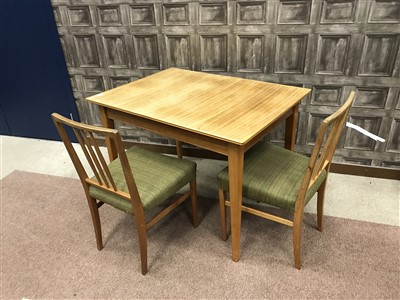 Lot 253 - A GORDON RUSSELL STANTON DINING TABLE AND SIX CHAIRS