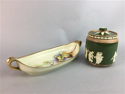 Lot 278 - A ROYAL DOULTON COMPORT AND OTHERS CERAMICS