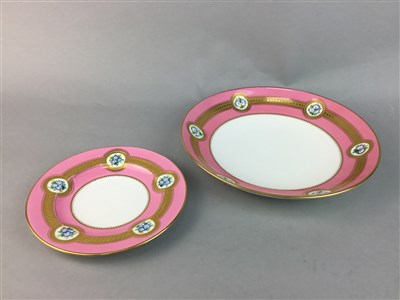 Lot 287 - A LOT OF PORCELAIN PLATES AND OTHER ITEMS