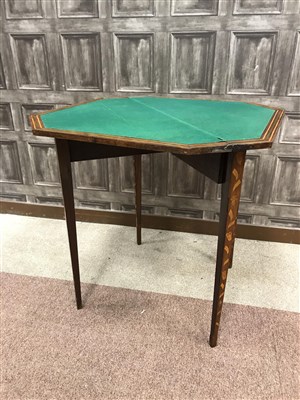 Lot 1663 - AN EARLY 19TH CENTURY DUTCH MARQUETRY TABLE