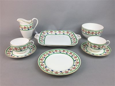 Lot 322 - A MODERN ROYAL WORCESTER FLORAL DECORATED TEA SERVICE