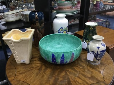 Lot 363 - A COLLECTION OF CERAMICS INCLUDING CROWN DEVON AND POOLE POTTERY