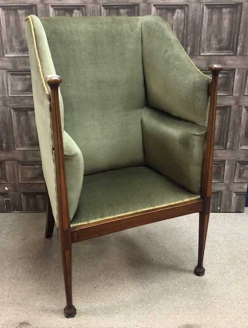 Lot 817 - AN ARTS & CRAFTS ARMCHAIR IN THE MANNER OF J. S. HENRY