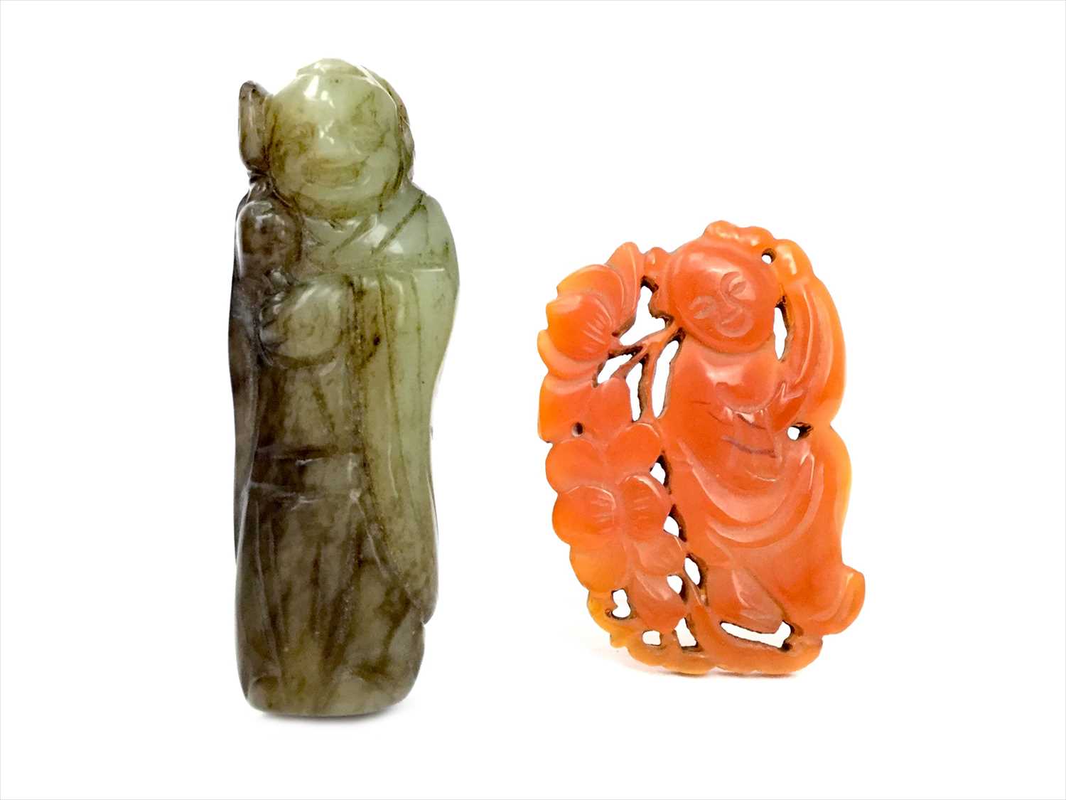 Lot 989 - A 20TH CENTURY CHINESE JADE CARVING OF SHOU LAO AND A BROOCH