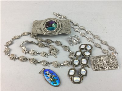 Lot 426 - A LOT OF MARCASITE, SILVER AND OTHER JEWELLERY