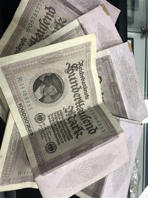 Lot 430 - A LOT OF FIVE SEQUENCED REICHSBANK 100000 NOTES AND ANOTHER