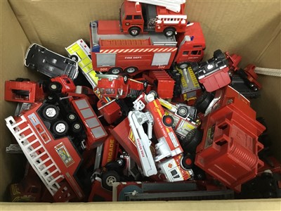 Lot 465 - A LOT OF LOOSE MODELS OF FIRE ENGINES INCLUDING MATCHBOX AND BBURAGO