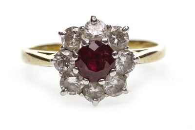 Lot 41 - A RED GEM SET AND DIAMOND RING