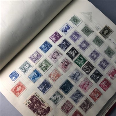 Lot 34 - A LOT OF BRITISH AND OTHER STAMPS
