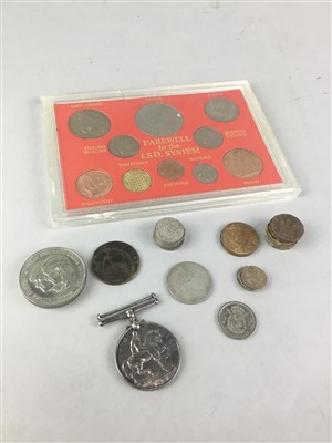 Lot 19 - A LOT OF COINS AND A MEDAL
