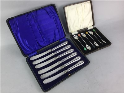Lot 277 - A LOT OF SILVER PLATED CUTLERY SOME CASED AND OTHERS LOOSE