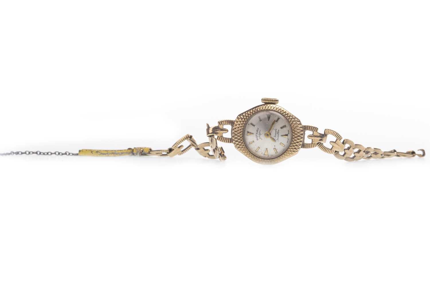 Lot 799 - A LADY'S GOLD ROTARY WATCH