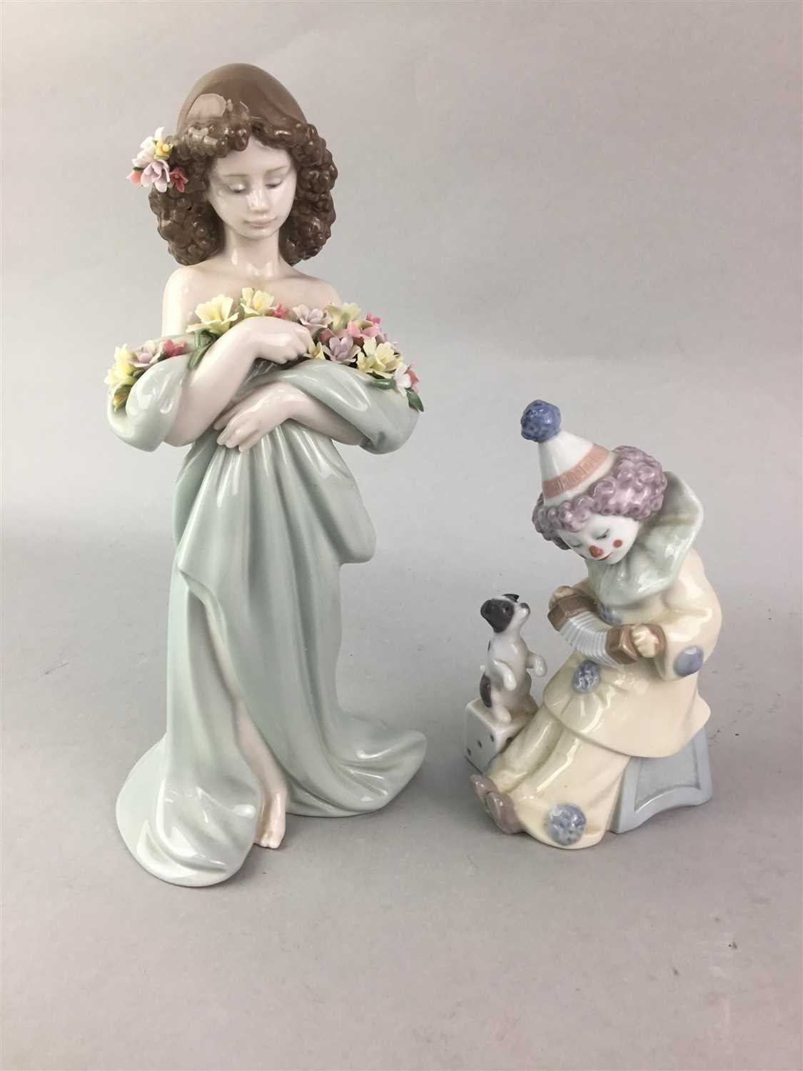 Lot 310 - A LLADRO FIGURE OF 'PETALS OF LOVE' AND ANOTHER LLADRO FIGURE