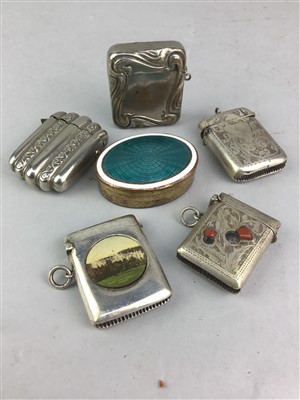 Lot 237 - A GROUP OF FIVE VICTORIAN VESTA CASES AND AN ENAMELLED BOX