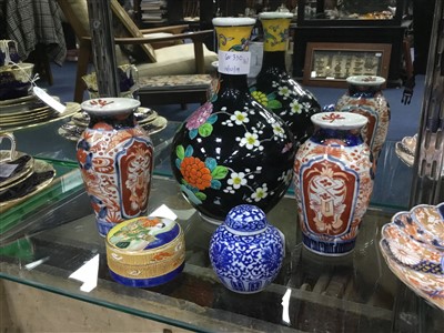 Lot 330 - A PAIR OF SMALL IMARI VASES AND OTHER ASIAN CERAMICS