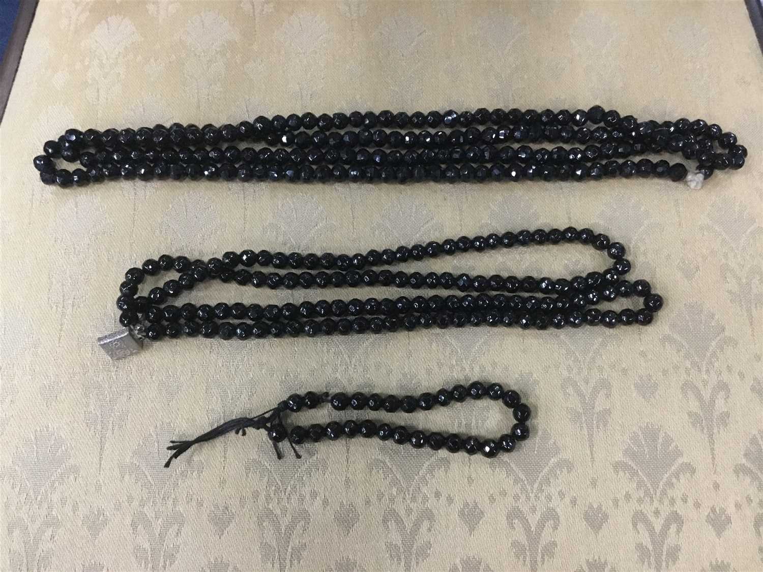Lot 246 - A LOT OF TWO BEAD NECKLACES AND A BRACELET