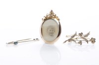 Lot 106 - LATE VICTORIAN PHOTOGRAPH PENDANT of oval form,...