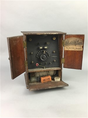 Lot 19 - A SIGNALLING DEVICE AND TWO MANTEL CLOCKS