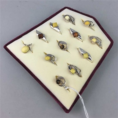 Lot 18 - A LOT OF SILVER RINGS INCLUDING ENAMELLED EXAMPLES
