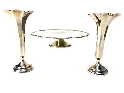 Lot 817 - AN EARLY 20TH CENTURY SILVER COMPORT ALONG WITH A PAIR OF SILVER FLOWER TRUMPETS