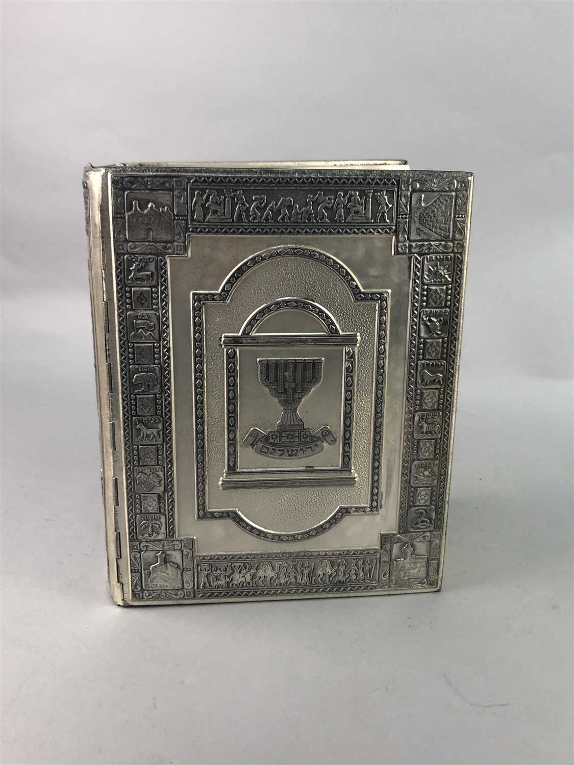Lot 179 - A LOT OF FIVE VICTORIAN AND LATER BIBLES ALONG WITH A TORAH