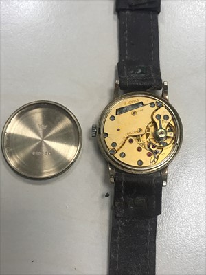 Lot 763 - A GENTLEMAN'S SMITH'S GOLD WATCH