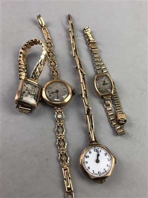 Lot 85 - A LOT OF EARLY 20TH CENTURY JEWELLERY AND WATCHES
