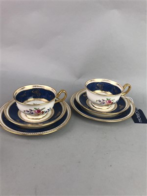 Lot 94 - A COLLECTION OF CERAMICS INCLUDING A NEW CHELSEA TEA SERVICE