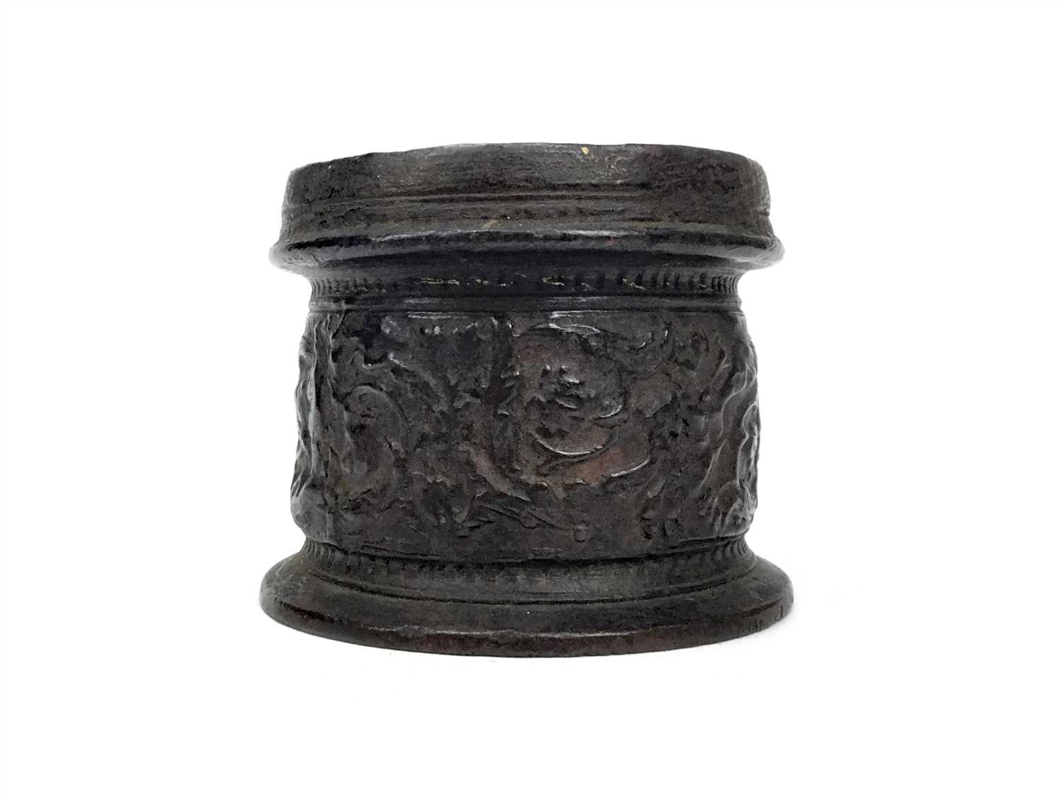 Lot 874 - A SMALL BRONZE CYLINDRICAL POT OF ARCHAIC DESIGN