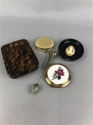 Lot 240 - A LOT OF THREE SHOE-FORM PIN CUSHIONS AND OTHER COLLECTABLES