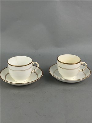 Lot 322 - A ROYAL DOULTON 'CARLYLE' PART DINNER SERVICE AND A PART TEA SERVICE