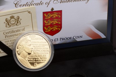 Lot 509 - A JERSEY GOLD PROOF £5 COIN