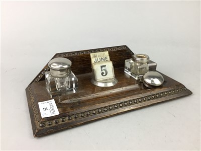 Lot 25 - A MID 20TH CENTURY OAK DESK STAND AND TWO RONSON TABLE LIGHTERS