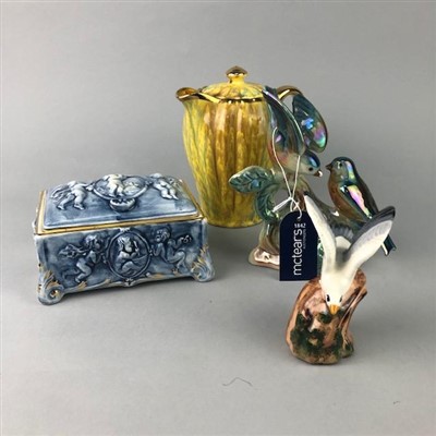 Lot 28 - A LOT OF CERAMICS INCLUDING ASIAN AND OTHER ITEMS