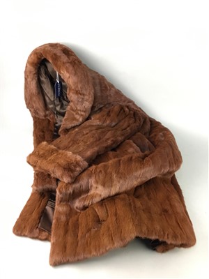 Lot 79 - A FUR COAT ALONG WITH A STOLE AND HAT