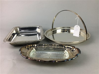 Lot 82 - A LOT OF SILVER PLATED ITEMS