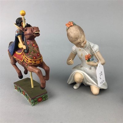 Lot 98 - A LOT OF CERAMIC FIGURES INCLUDING ROYAL DOULTON