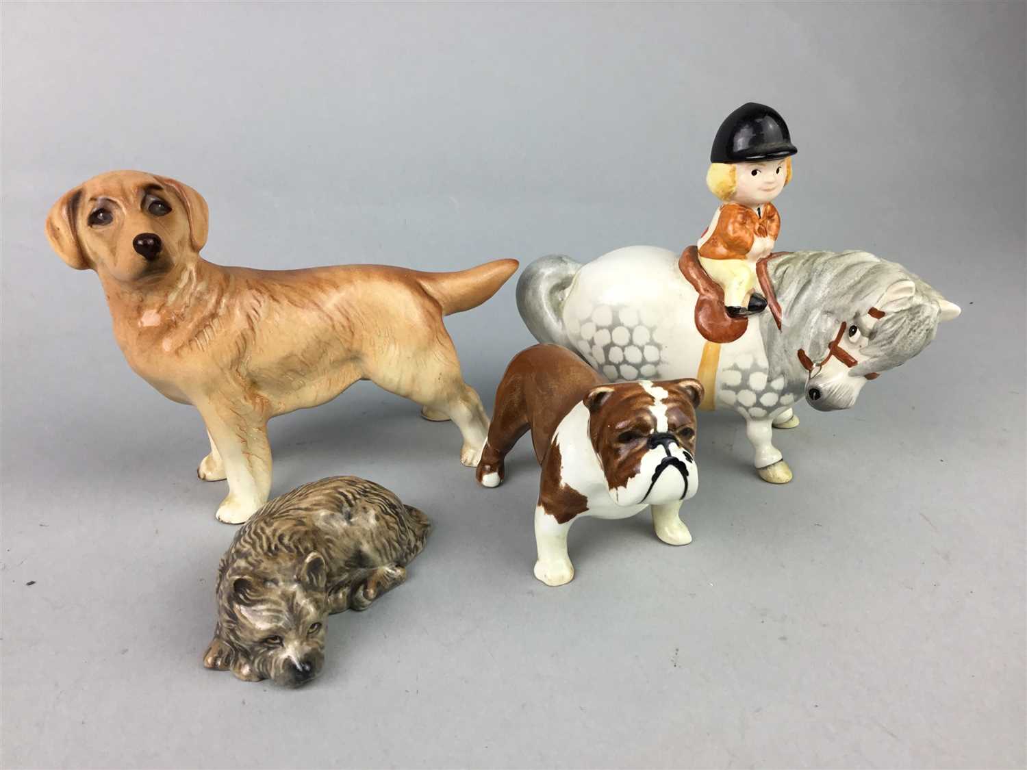 Lot 165 - A LOT OF THREE BESWICK FIGURES OF DOGS,  AN ELEPHANT AND A VASE