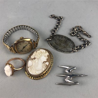 Lot 177 - A LOT OF JEWELLERY AND A WATCH